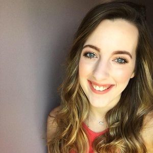 Meet your Posher, Annie